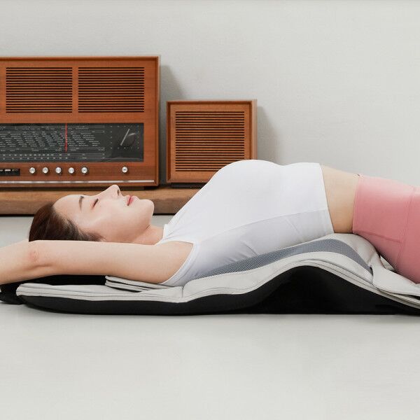 Miuvo Stretching Massage Bed 2